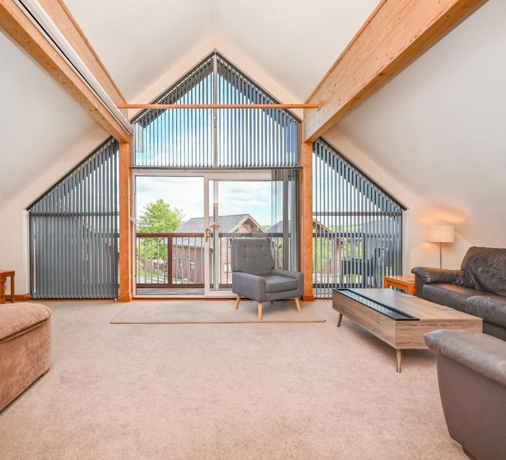 3 Bed Lodge With Ev Point Truro Kültér fotó