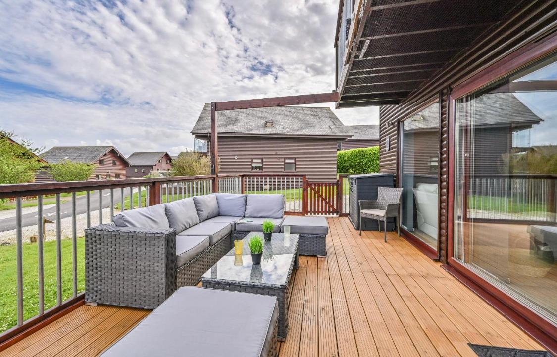 3 Bed Lodge With Ev Point Truro Kültér fotó